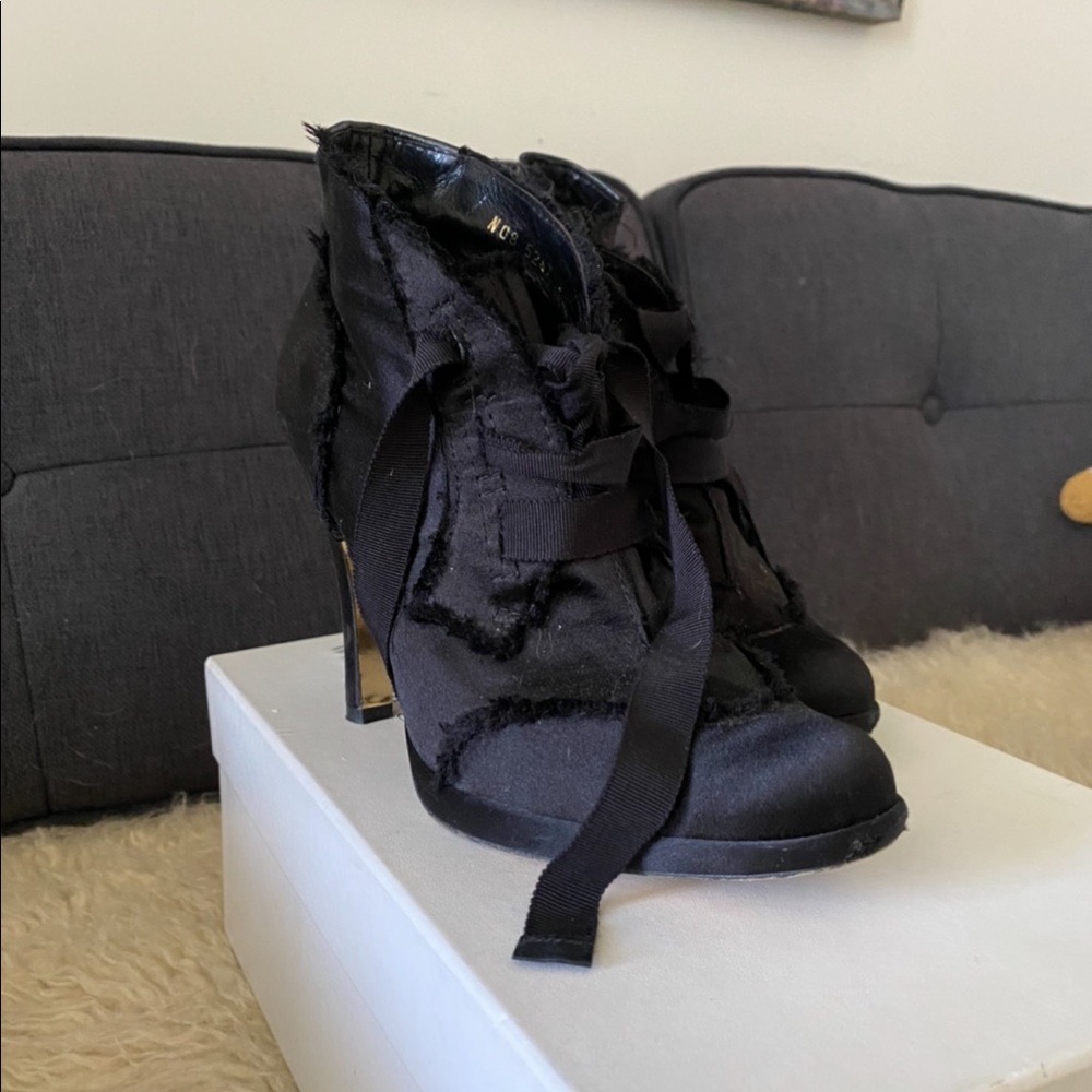 Pedro Garcia “Patty” Tobacco Black Heel